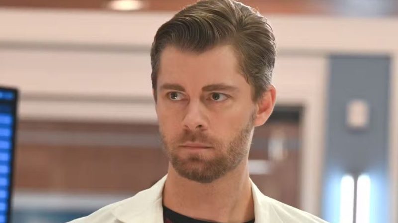 Luke Mitchell is Chicago Med’s worthy successor to Colin Donnell—finally
